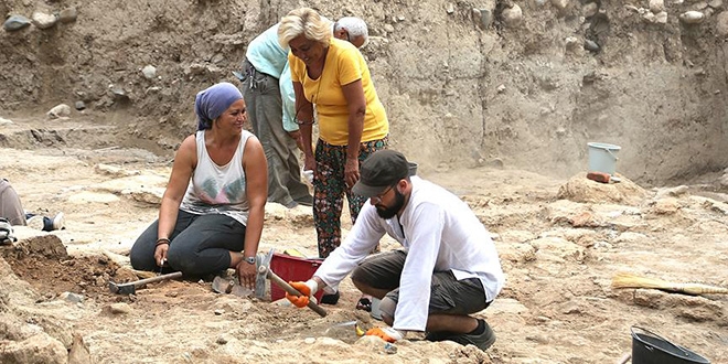 Tarih merakı 60'ında üniversiteli yaptı