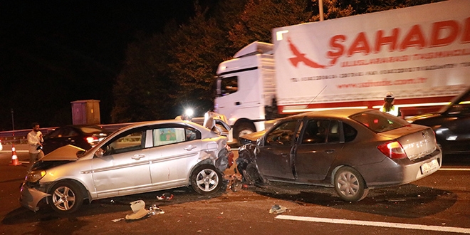 Bolu'da zincirleme trafik kazas: 8 yaral