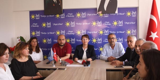 İYİ Parti'den toplu istifa
