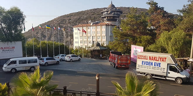 Kuşadası'nda 5 yıldızlı otele icra şoku
