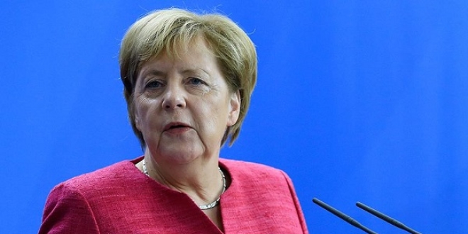 Merkel'den Türkiye açıklaması