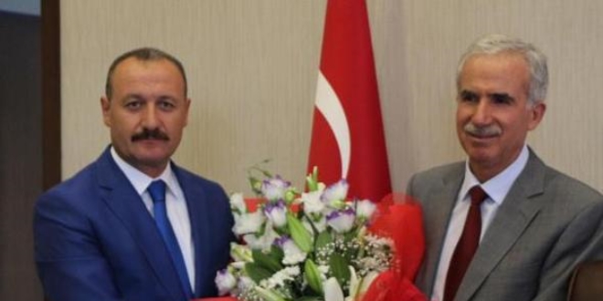 Kırıkkale Üniversitesi'nde devir teslim töreni