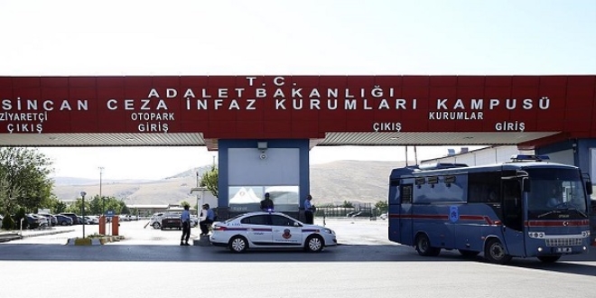 'FETÖ askeri yargı eliyle TSK'yı dizayn etti'