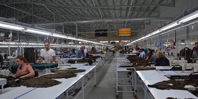 Açtıkları fabrika için kapı kapı işçi arıyorlar