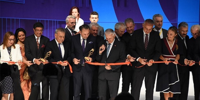 İzmir Enternasyonal Fuarı, 87'nci kez kapılarını açtı