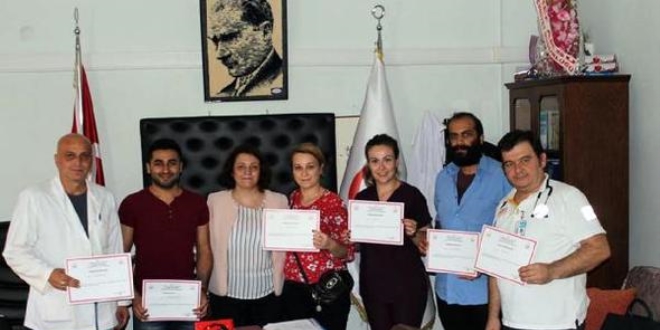 Hayat kurtaran sağlıkçılara teşekkür belgesi