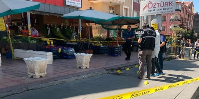 Ankara'da markette alveri yaparken silahl saldrya uradlar