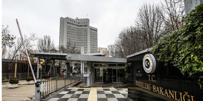 'Suriye için Anayasa Komitesi toplantıları devam ettirilecek'
