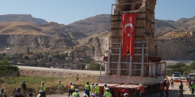 İmam Abdullah Türbesi'nin minaresi taşınmaya başlandı