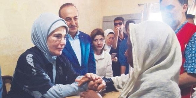 Emine Erdoğan... İnsanlığa adanan bir ömür