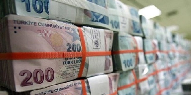 Bankacılık sektörünün kredi hacmi azaldı
