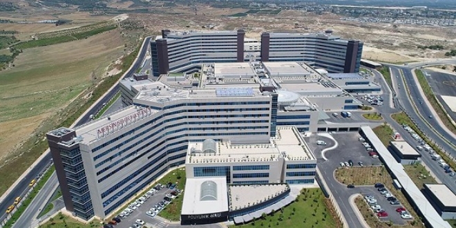 'Kamu hastanelerine yılda 357 milyon hasta girişi oluyor'