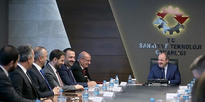 Manisa Sanayi ve Teknoloji il müdürü görevden alındı