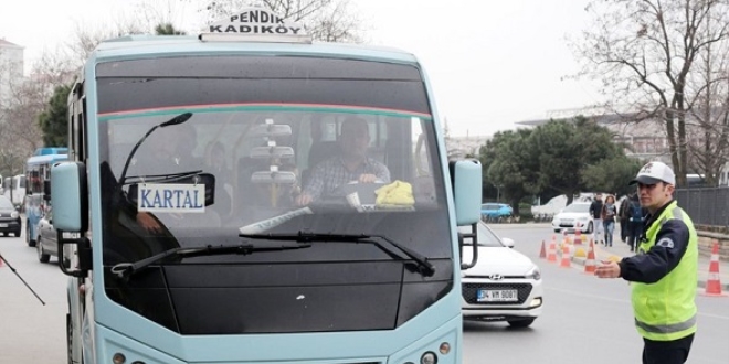 Minibüsçülerin korkulu rüyası olan çete çökertildi