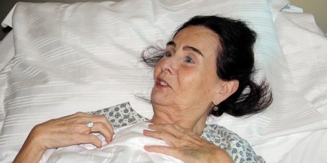 Fatma Girik evinde düşünce leğen kemiği çatladı