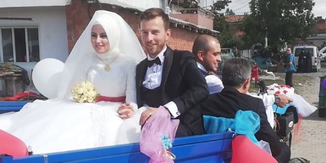 Patpattan gelin arabası yaptılar