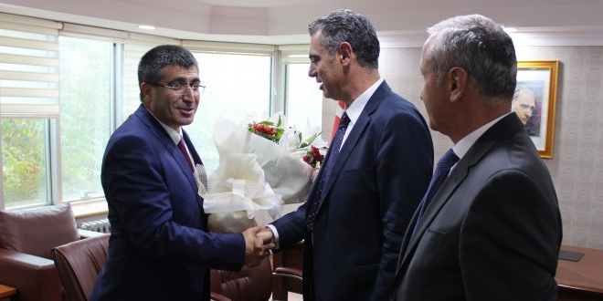 Öğretmen Yetiştirmede devir teslim yapıldı