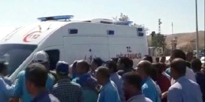 Traktörden düşen belediye işçisi hayatını kaybetti