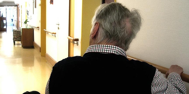 'Alzaymır yakın dönem unutkanlıklarıyla başlar'