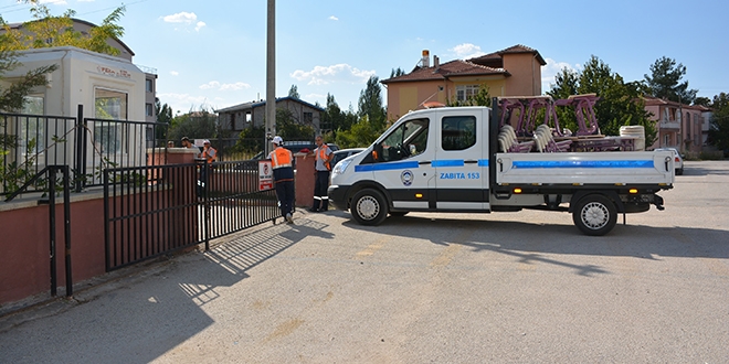 Eğitim yardımını okula sokmayan müdüre velilerden tepki