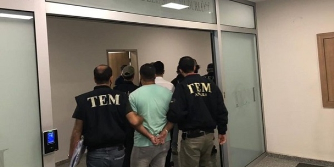 Adana ve Eskişehir'de FETÖ operasyonunda 2 kişi tutuklandı
