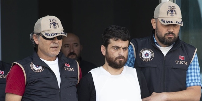Yusuf Nazik 100 kişinin adını verdi