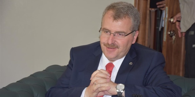 'Daha konforlu hastaneler inşa etmeye çalışıyoruz'