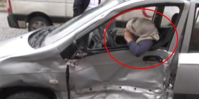 Polis, tesadüfen yolda kaza yapan eşine denk geldi