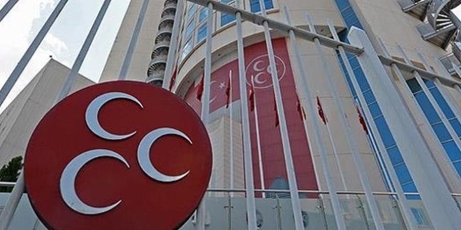 MHP'nin iki ilçe yönetimleri feshedildi
