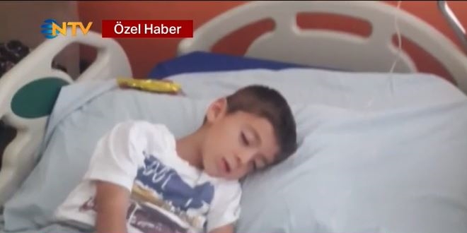 6 yaşındaki çocuğun boğazında gazlı bez unuttular