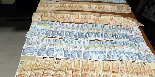 Dilencinin üzerinden 7 bin lira çıktı