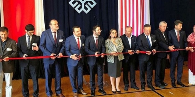 ABD'de ilk resmi Türk okulu açıldı