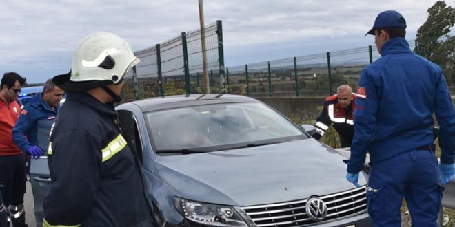 Otomobilde bir kişi başından vurulmuş halde bulundu
