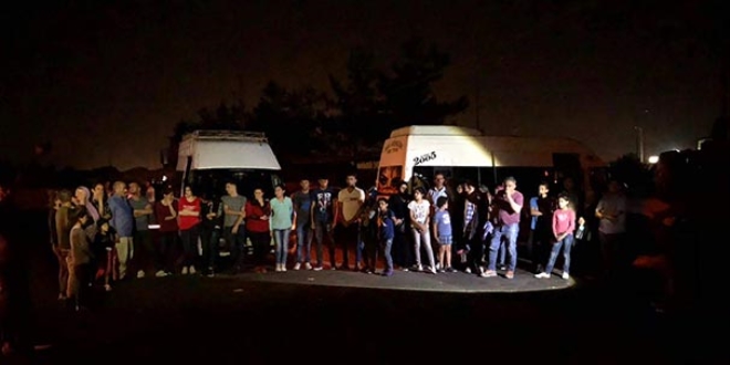 Suriyeli 60 kişiyi polis kurtardı