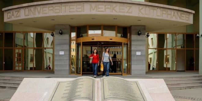 200 günlük tadilat öğrenciyi isyan ettirdi