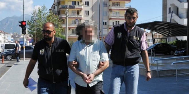 FETÖ'den aranan emniyet eski müdürü yakalandı
