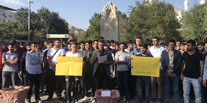 Iğdır'da öğrencilerden dolmuş ücretlerine tepki