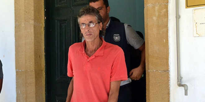 30 yıl kaçak yaşayıp, mahkemelerde tercümanlık yapmış
