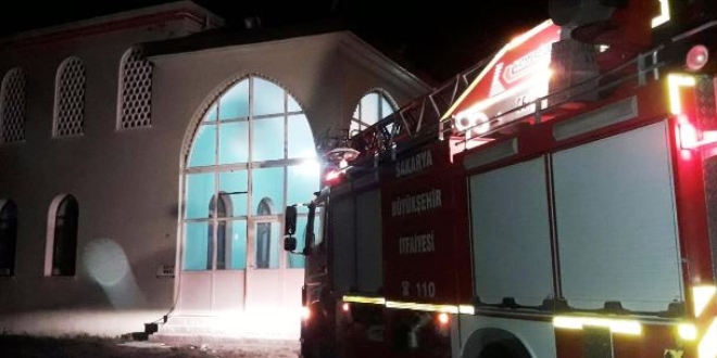 Yükseklik korkusu olan imam kubbede mahsur kaldı