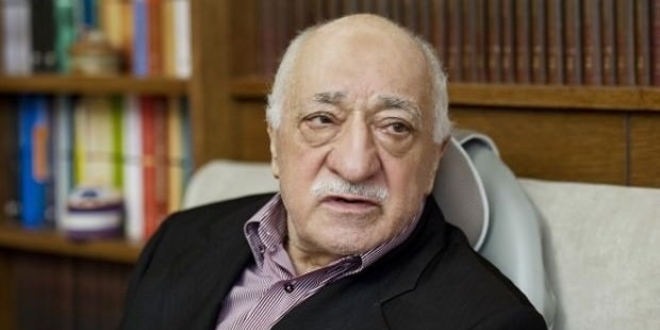 FETÖ elebaşı 42 yıl önce ailesini uyarmış