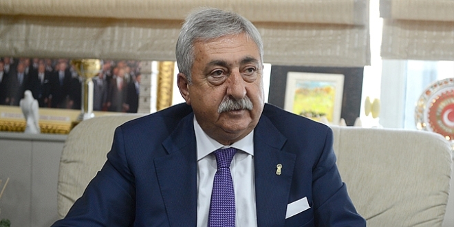 'AVM'ler afet toplanma alanlarını da işgal etti'