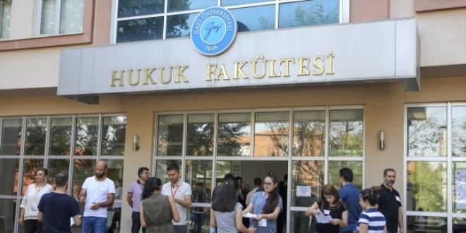 KPSS'de, Cumhurbaşkanının görev süresi ve seçilme yaşı sorusu