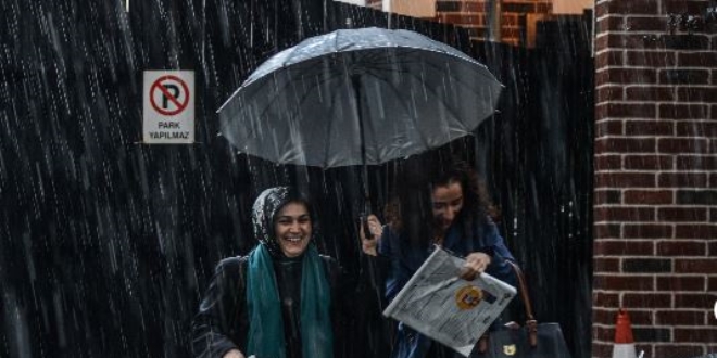 İstanbul'da sağanak hazırlıksız yakaladı