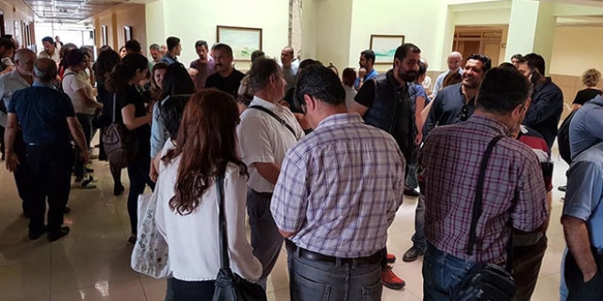 İş bırakma eylemine katılan 72 öğretmen beraat etti