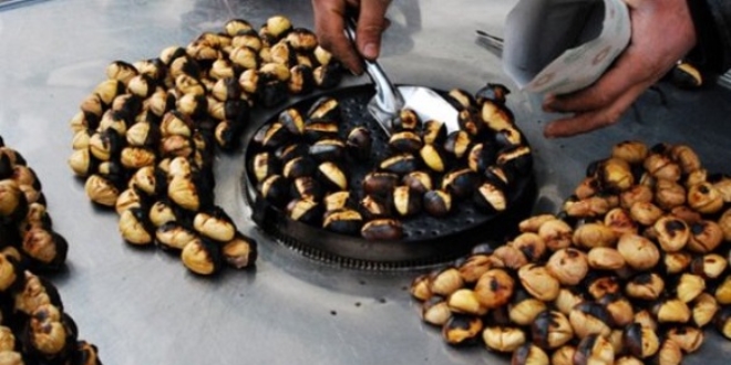 'Kestane kebap' seyyar tezgahlardaki yerini aldı
