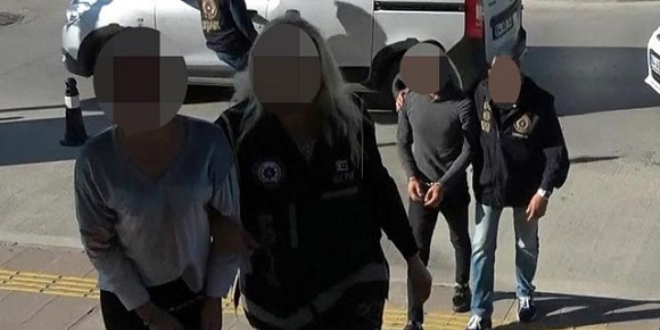 Polisin durdurduğu otomobilden cephanelik çıktı