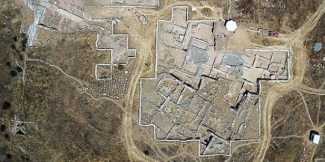 Komana Antik Kenti'nin tarihi bin 300 yıl geriye gitti