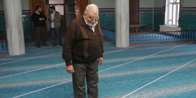37 yıl yanlış kıbleye yönelmişler