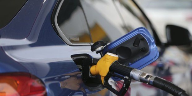 Benzine indirim geldi: Fiyat pompaya yansımayacak