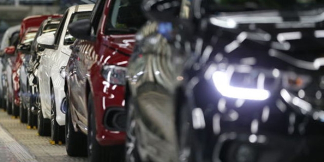 'Otomotiv pazarı 2019'da 450-500 bin düzeyinde dengelenecek'
